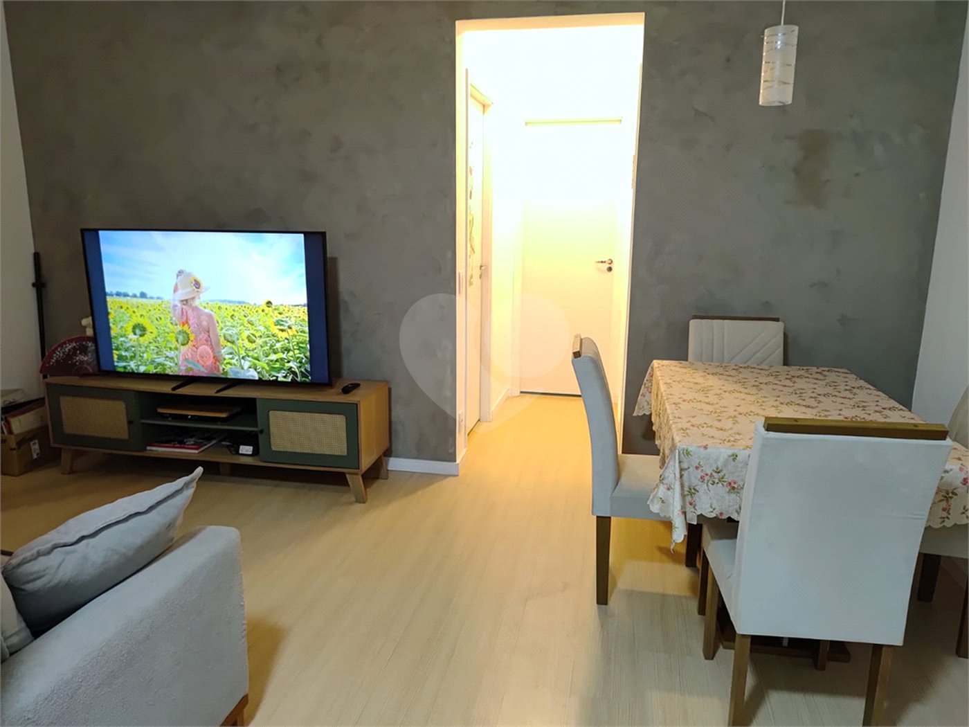 Apartamento à venda com 2 quartos, sendo 1 suíte, em Vila Rosália, Guarulhos, SP
