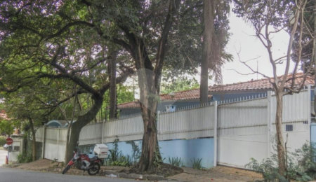 Casa Térrea à venda com 4 quartos, sendo 2 suítes,  em Jardim das Bandeiras, São Paulo, SP