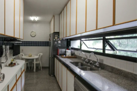 Apartamento à venda com 4 quartos, sendo 3 suítes,  em Vila Andrade, São Paulo, SP
