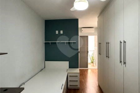 Casa à venda com 3 suítes em Água Fria, São Paulo, SP