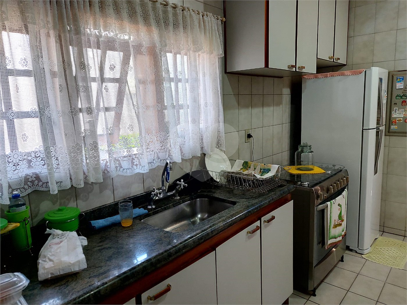Sobrado à venda com 5 quartos, sendo 4 suítes, em Santa Rosa, Vinhedo, SP