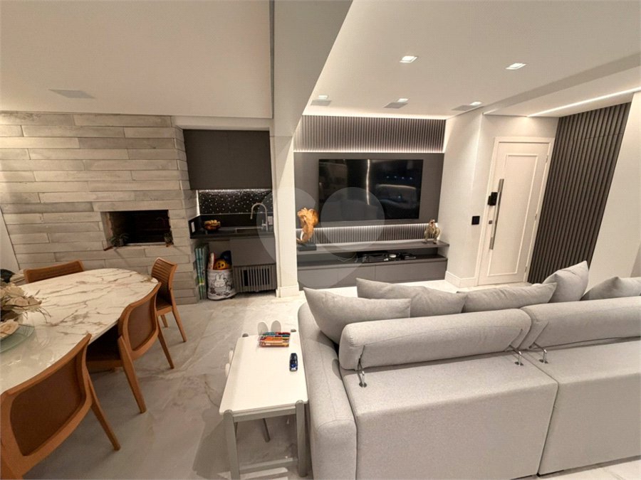 Apartamento à venda com 3 quartos, sendo 1 suíte,  em Granja Julieta, São Paulo, SP