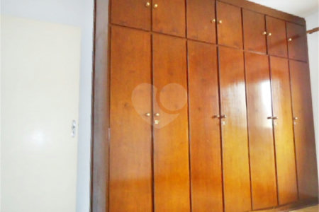 Sobrado à venda com 3 quartos em Vila Gustavo, São Paulo, SP