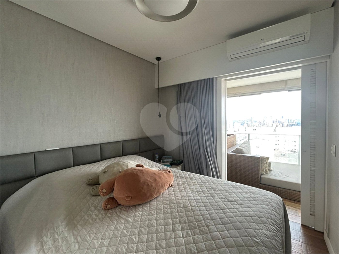 Apartamento à venda com 2 quartos, sendo 1 suíte,  em Brooklin, São Paulo, SP