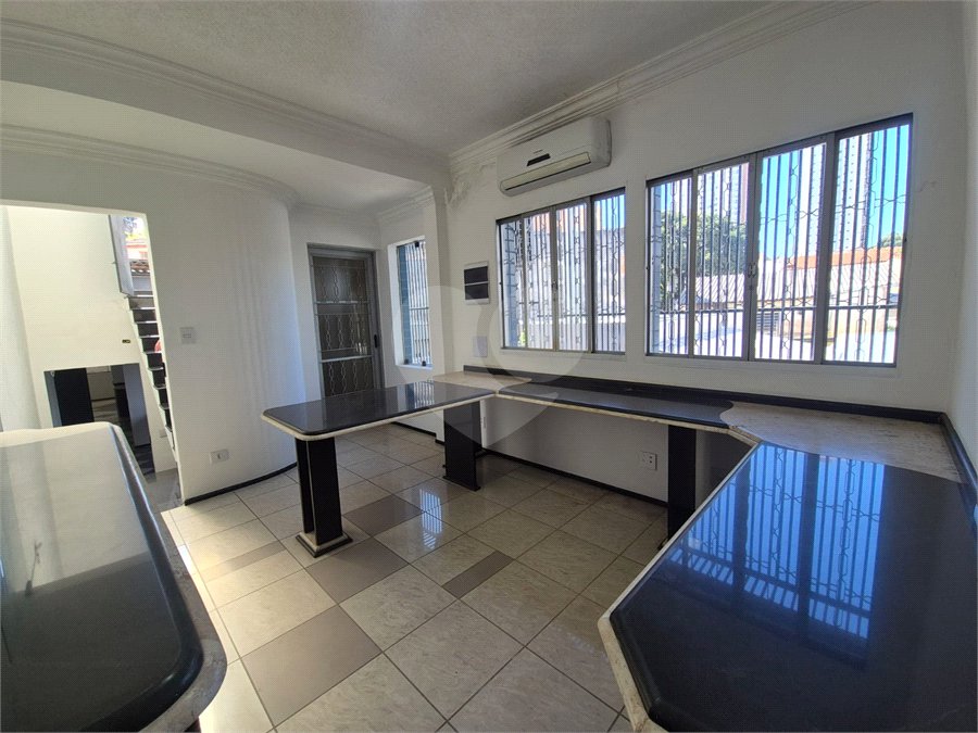 Sobrado à venda ou para alugar com 1 quarto em Saúde, São Paulo, SP