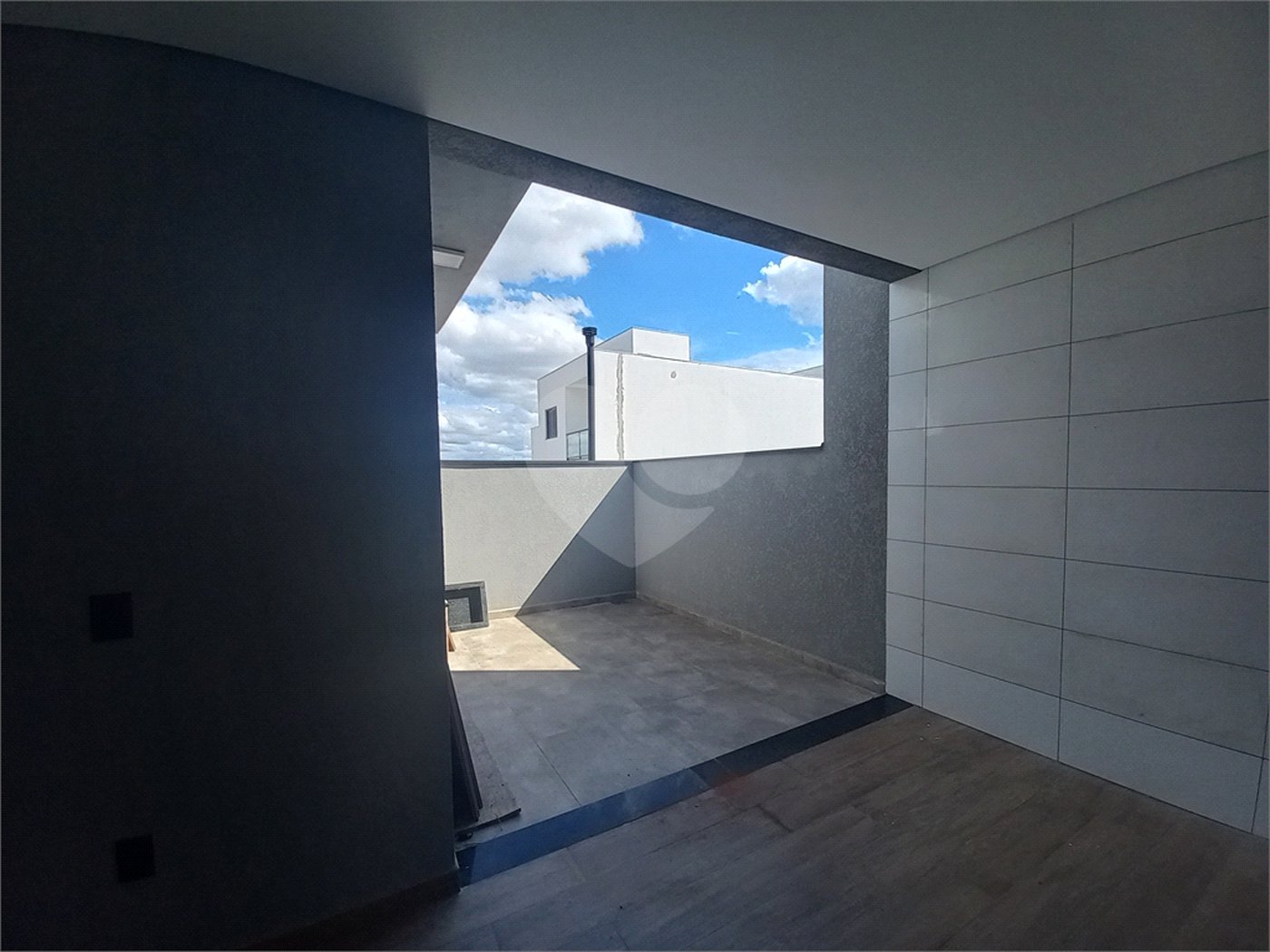 Casa à venda com 3 quartos, sendo 1 suíte, no condomínio Horto Florestal Villagio, Sorocaba - SP