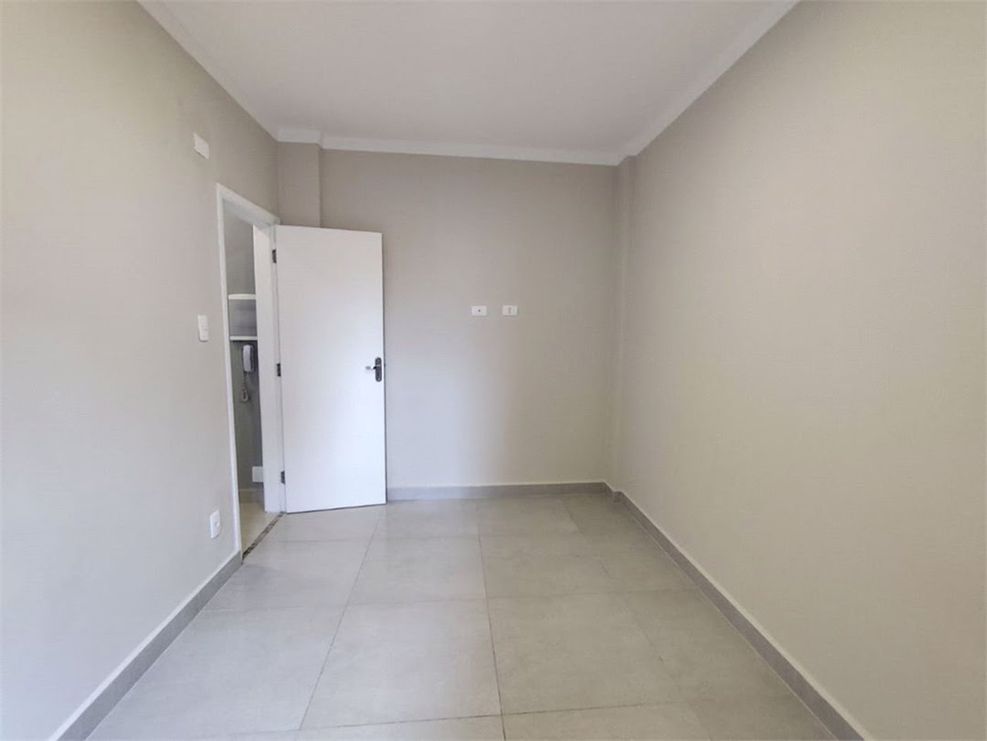 Apartamento com 2 dormitórios à venda, 65 m² por R$ 444.000,00 - Gonzaga - Santos/SP