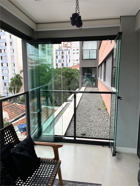Apartamento à venda ou para alugar com 1 suíte em Pinheiros, São Paulo, SP