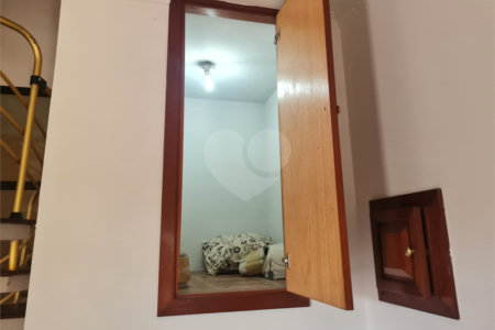 Sobrado à venda com 2 quartos, sendo 1 suíte, em Jardim Ivana, São Paulo, SP