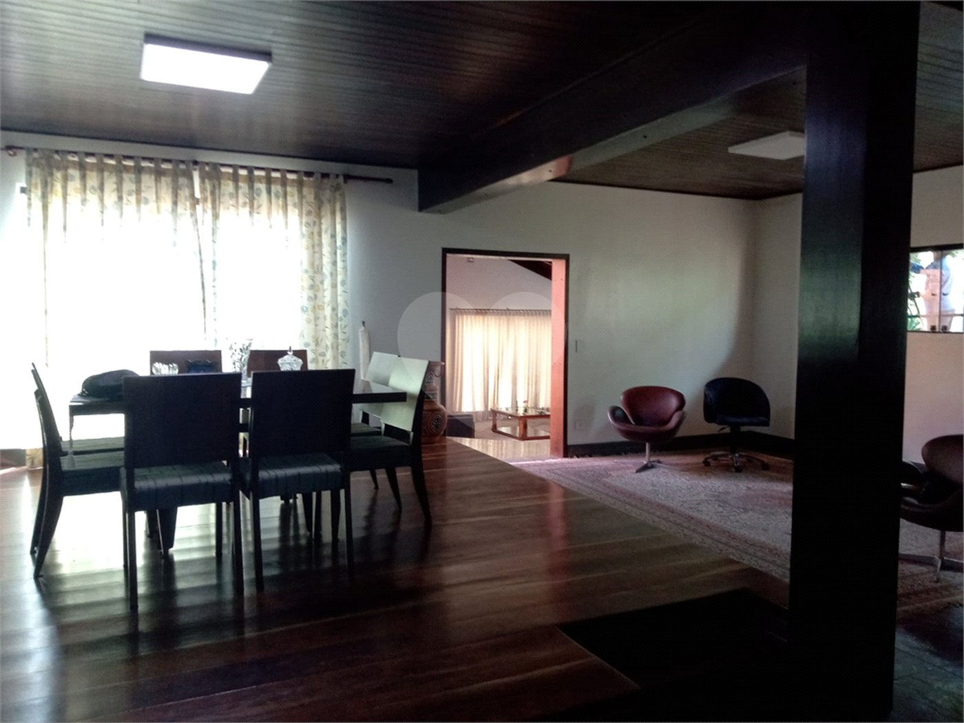 Sobrado à venda ou para alugar com 4 quartos, sendo 2 suítes, em Serra da Cantareira, Mairiporã, SP