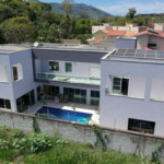 Casa à venda com 5 quartos, sendo 3 suítes, em Loteamento Jardim Morumbi, Atibaia, SP