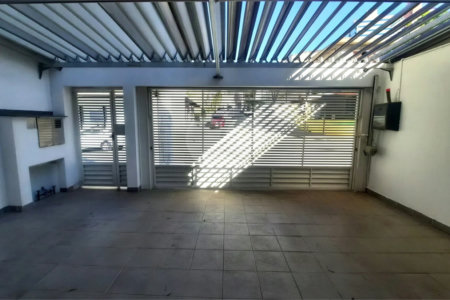 Sobrado à venda com 4 quartos, sendo 2 suítes, em Jardim do Mar, São Bernardo do Campo, SP