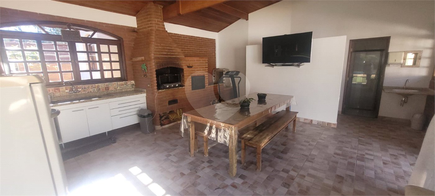 Casa à venda com 3 quartos, sendo 2 suítes,  em Mantiqueira, Mairiporã, SP