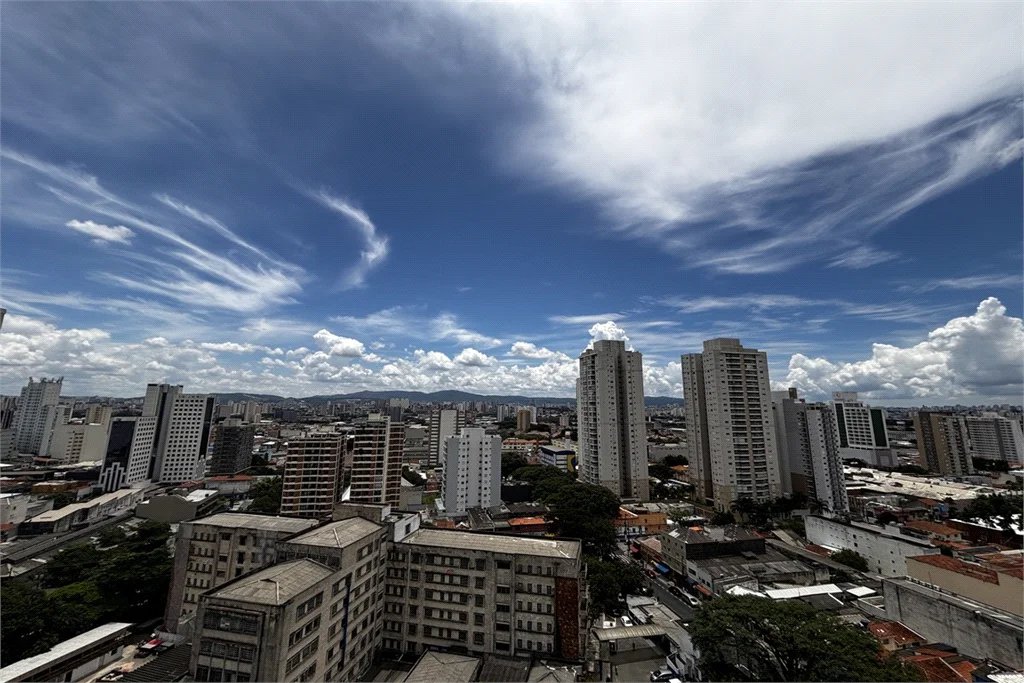 Apartamento à venda com 3 suítes em Vila Romana, São Paulo, SP