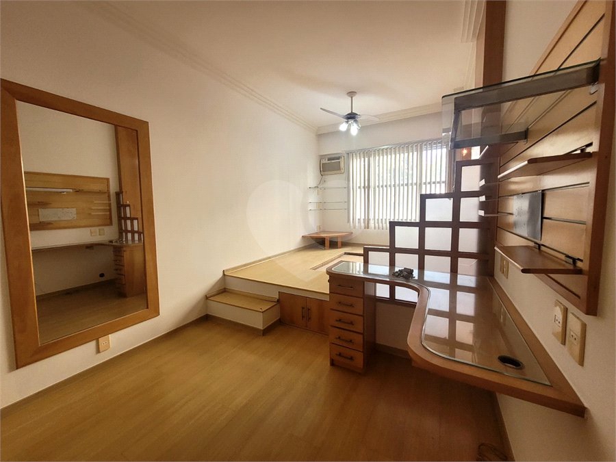 Apartamento à venda com 4 quartos, sendo 1 suíte, em Copacabana, Rio de Janeiro, RJ