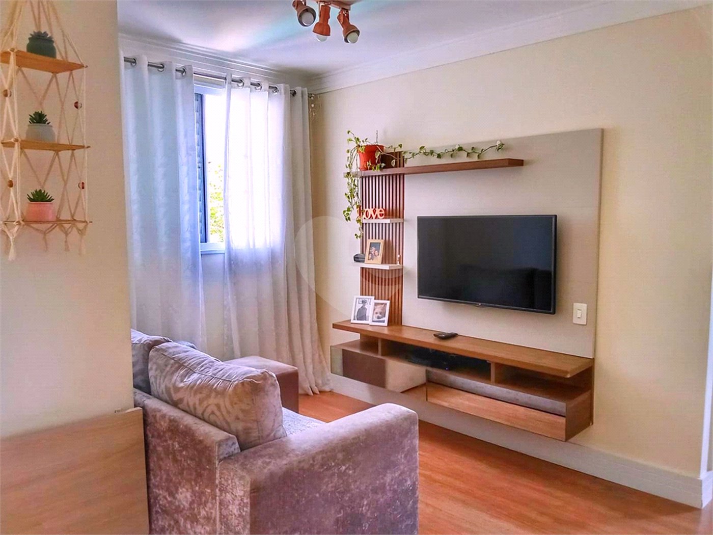 Apartamento à venda com 2 quartos, sendo 1 suíte,  em Jardim Caboré, São Paulo, SP