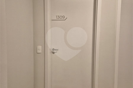 Apartamento à venda com 3 quartos, sendo 1 suíte, em Vila Anastácio, São Paulo, SP