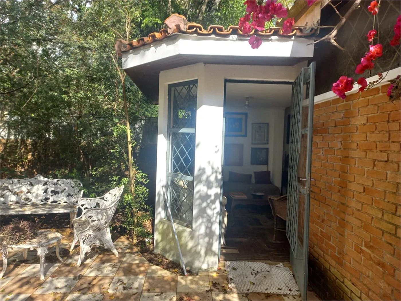 Casa à venda com 3 quartos, sendo 2 suítes,  em Morumbi, São Paulo, SP