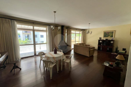 Casa à venda com 4 quartos, sendo 1 suíte, em Jardim das Vertentes, São Paulo, SP