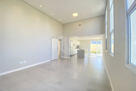 Casa à venda com 3 quartos, sendo 1 suíte, no condomínio Reserva Central Parque, Salto - SP