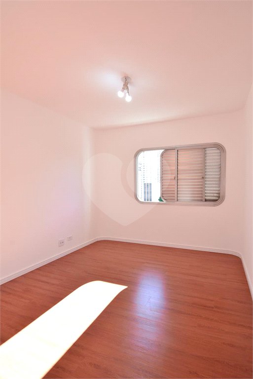 Apartamento à venda com 4 quartos, sendo 2 suítes,  em Brooklin Paulista, São Paulo, SP