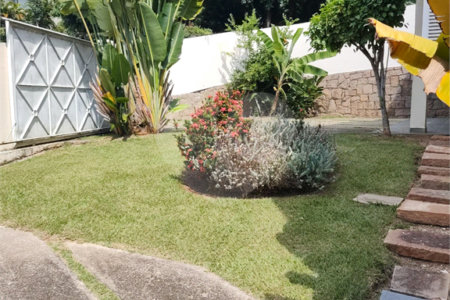 Casa à venda com 4 suítes no condomínio Estância Marambaia, Vinhedo - SP