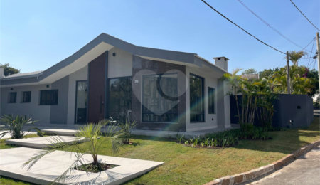 Casa à venda ou para alugar com 3 suítes no condomínio São Joaquim, Vinhedo - SP