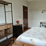Casa à venda com 4 quartos, sendo 2 suítes,  em Country Residencial Felix, Bom Jesus dos Perdões, SP
