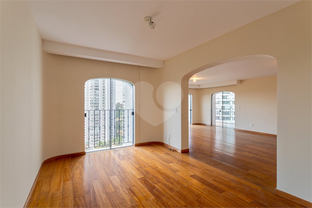 Apartamento à venda ou para alugar com 4 suítes em Alto da Boa Vista, São Paulo, SP
