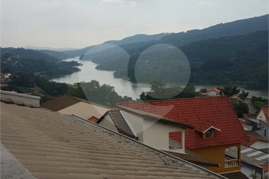 Casa à venda com 5 quartos, sendo 3 suítes,  em Serra da Cantareira, Mairiporã, SP