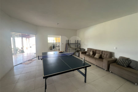 Casa à venda com 4 quartos, sendo 1 suíte, em Mato Seco, Itapetininga, SP