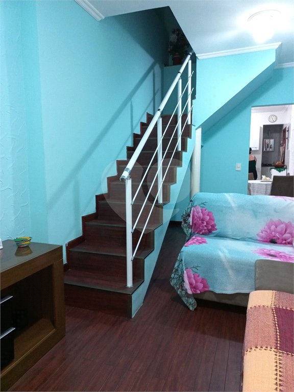Sobrado à venda com 3 quartos, sendo 1 suíte,  em Vila Santo Estéfano, São Paulo, SP
