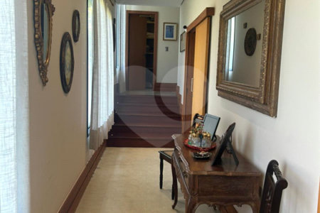 Casa à venda com 3 suítes no condomínio Campo de Toscana, Vinhedo - SP