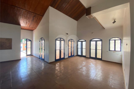Casa à venda com 4 suítes em Vila Harmonia, Araraquara, SP