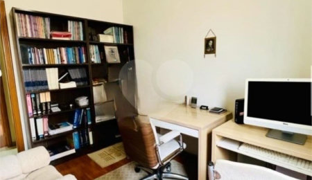 Apartamento à venda com 4 quartos, sendo 1 suíte,  em Bosque da Saúde, São Paulo, SP