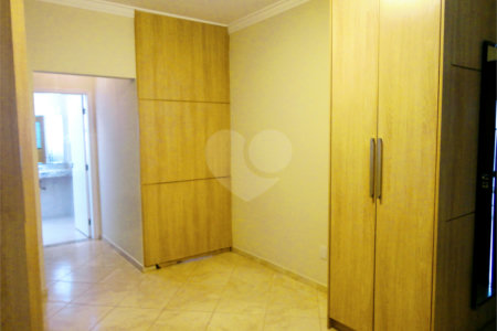 Casa à venda com 3 suítes no condomínio Residencial Jardim América, Vinhedo - SP