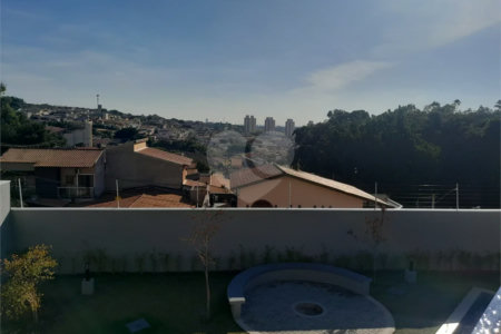 Casa à venda com 3 quartos, sendo 1 suíte, em Cidade Nova, Jundiaí, SP