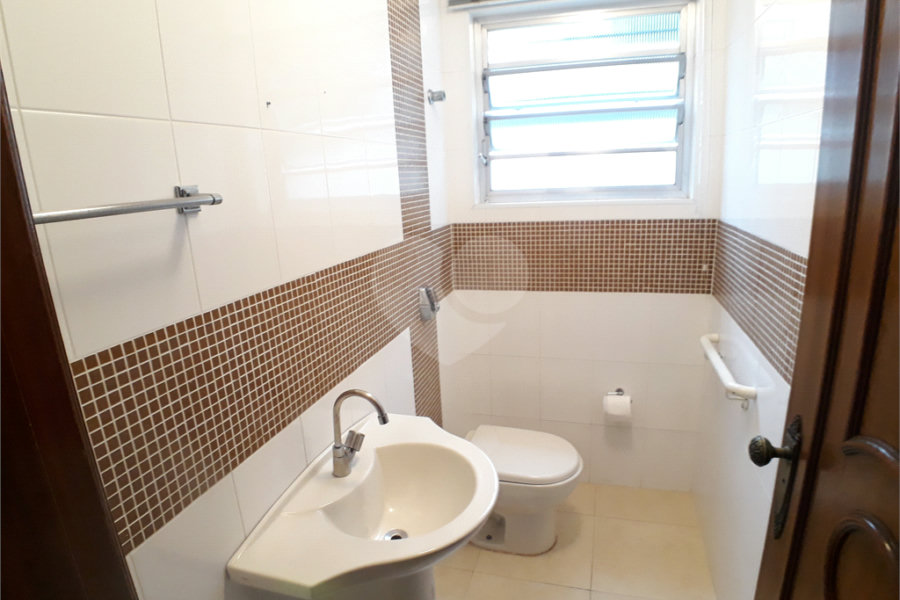 Sobrado à venda com 4 quartos, sendo 2 suítes, em Santana, São Paulo, SP