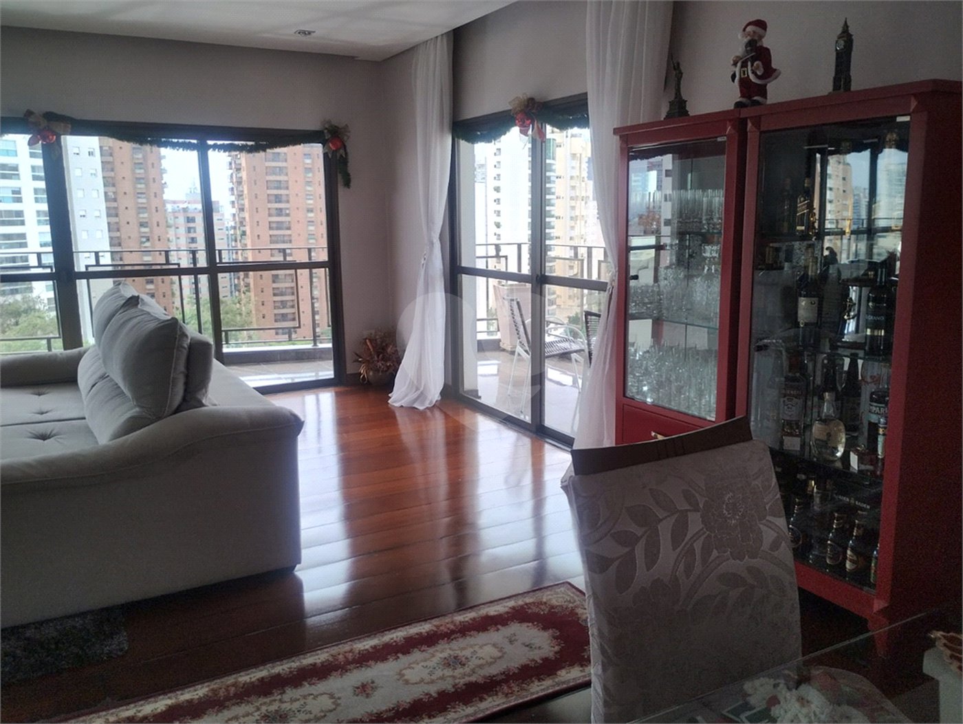 Apartamento à venda ou para alugar com 4 quartos, sendo 1 suíte,  em Vila Andrade, São Paulo, SP