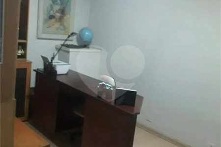 Sobrado à venda com 3 quartos, sendo 1 suíte, em Jardim das Vertentes, São Paulo, SP