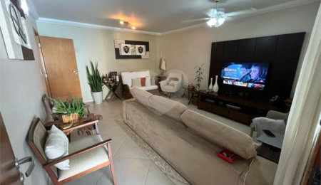 Casa à venda com 3 quartos, sendo 1 suíte,  em Jardim Casablanca, São Paulo, SP