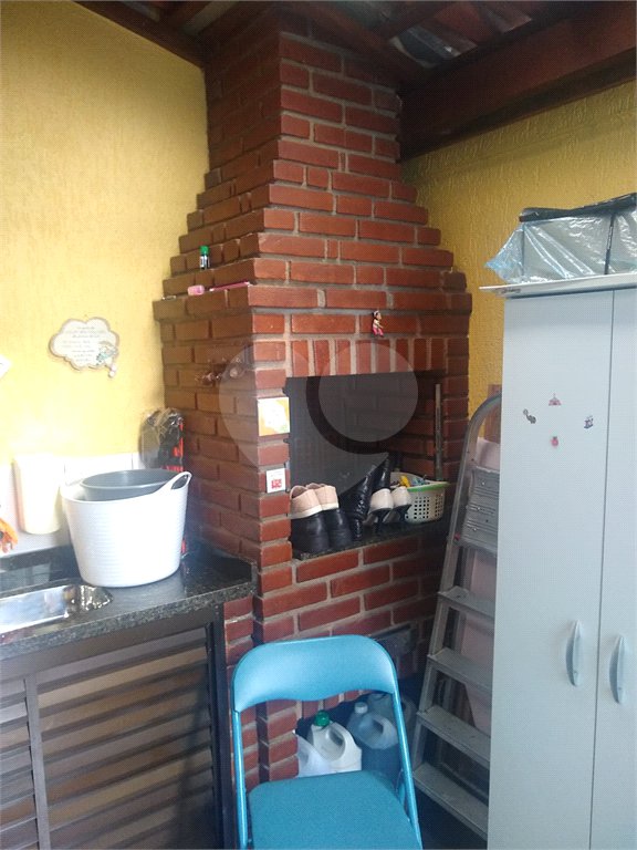 Sobrado à venda com 3 quartos, sendo 1 suíte,  em Vila do Castelo, São Paulo, SP