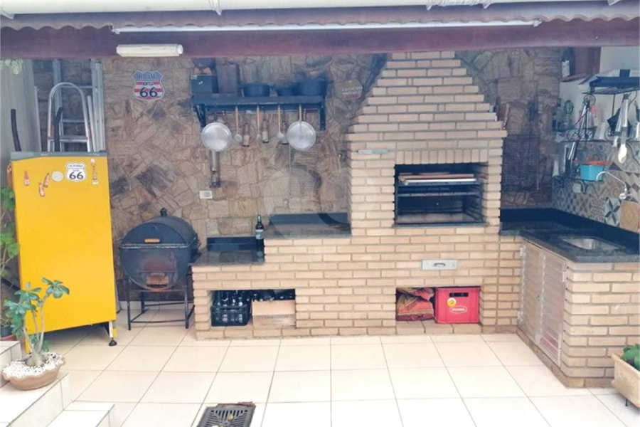 Sobrado à venda com 3 quartos, sendo 1 suíte, em Tremembé, São Paulo, SP