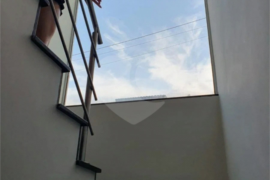 Sobrado à venda com 3 suítes em Horto, São Paulo, SP