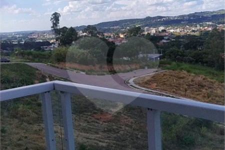Apartamento à venda com 3 quartos, sendo 1 suíte, em Pinheirinho, Vinhedo, SP
