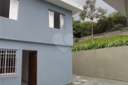 Sobrado à venda com 3 quartos, sendo 1 suíte, em Jardim Pinheiros, São Paulo, SP
