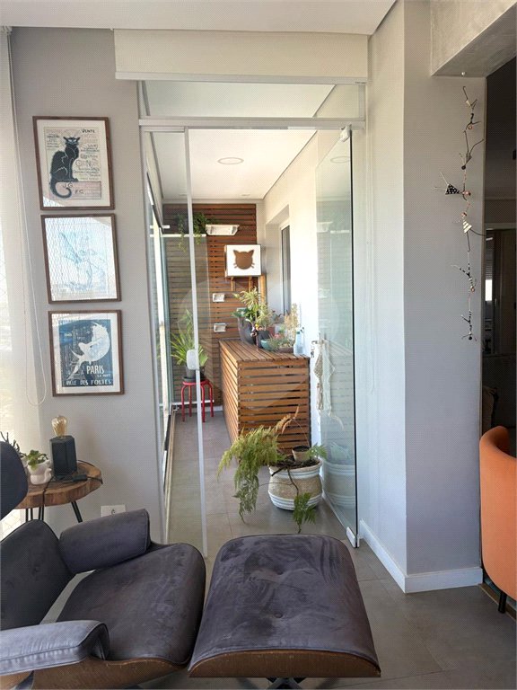 Apartamento à venda com 3 quartos, sendo 1 suíte,  em Campo Grande, São Paulo, SP