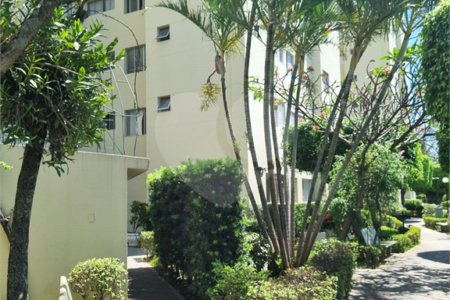 Apartamento à venda com 2 quartos em Parque Maria Domitila, São Paulo, SP