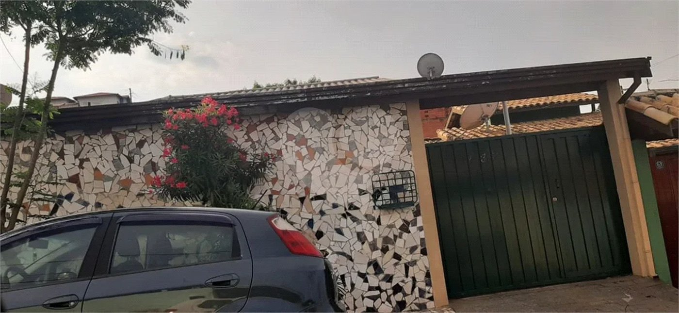 Casa Térrea à venda com 3 quartos, sendo 1 suíte, em Capela, Vinhedo, SP