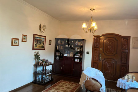 Casa à venda com 3 quartos, sendo 1 suíte,  em Vila Galvão, Guarulhos, SP